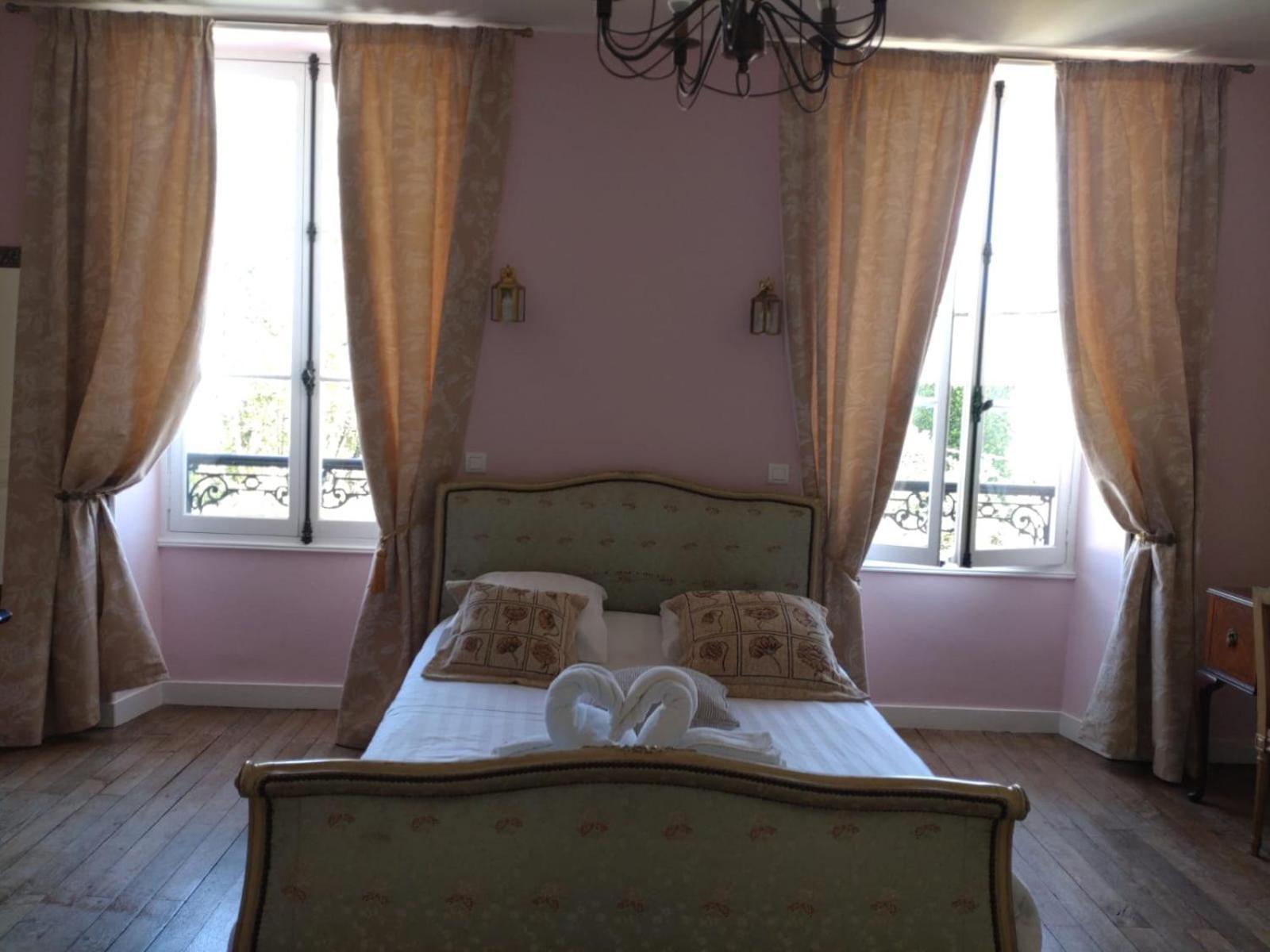 La Brasserie Chambre D'Hotes De Delphine Saulgé Exterior foto